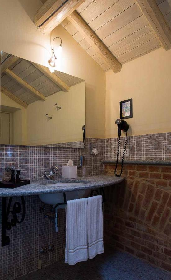 Villa Morneto Vignale 外观 照片