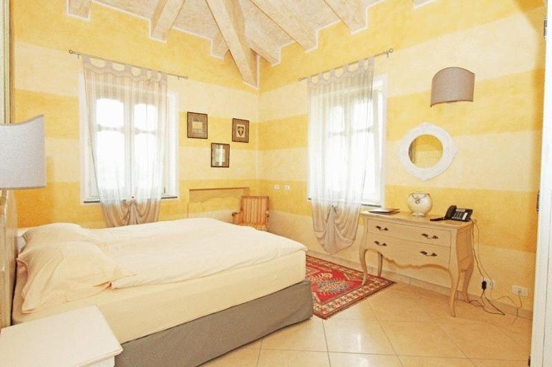 Villa Morneto Vignale 外观 照片