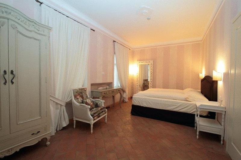 Villa Morneto Vignale 外观 照片